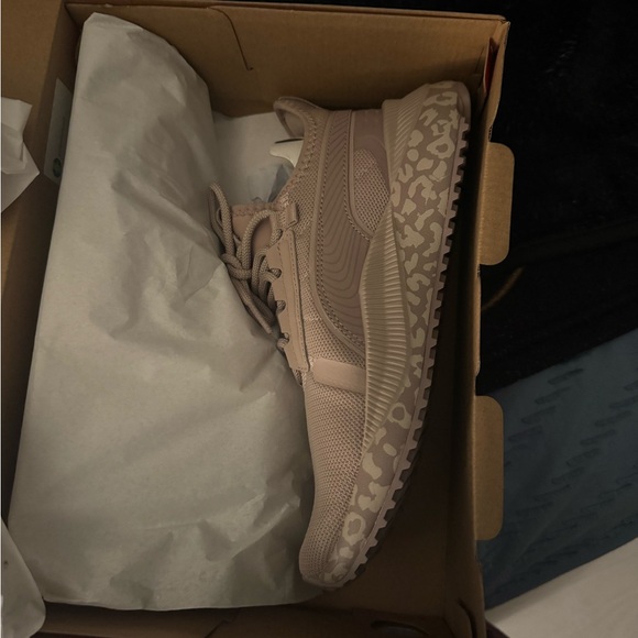Puma Pacer Future Street Animal Sneakers - Rose latte and Sandstone - Picture 4 of 5